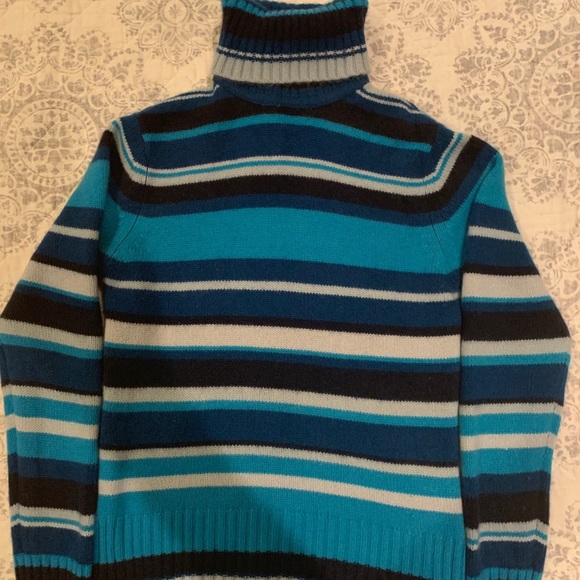 Sweater - Picture 2 of 2